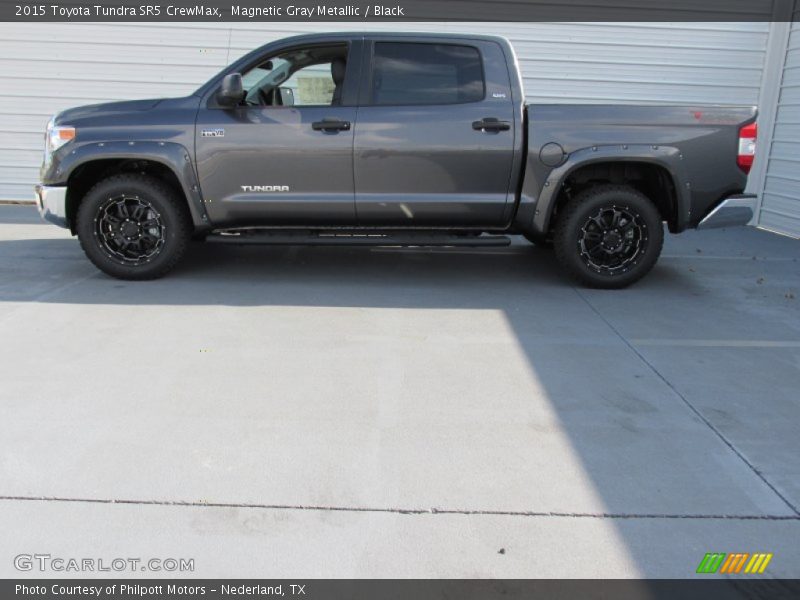Magnetic Gray Metallic / Black 2015 Toyota Tundra SR5 CrewMax