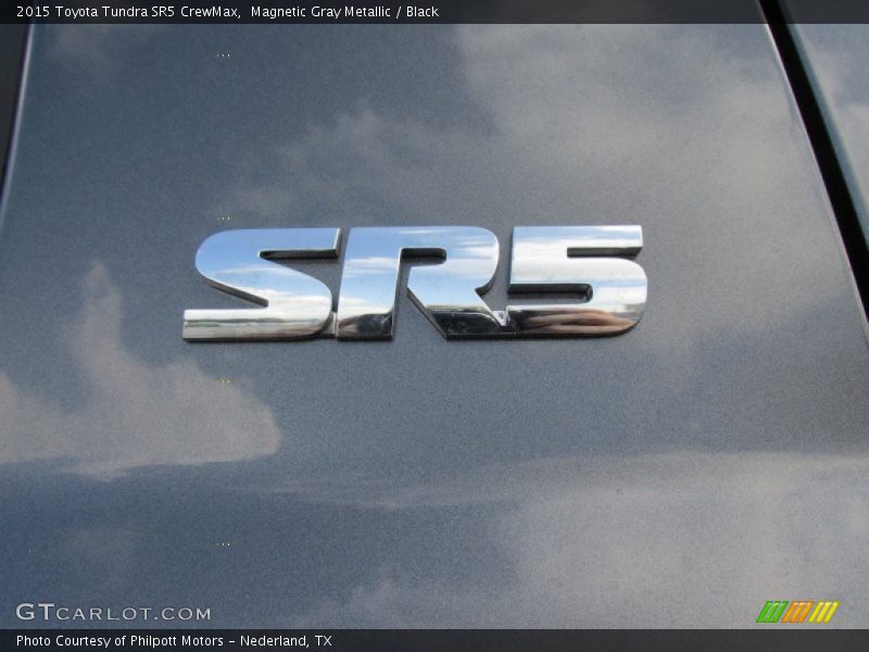 Magnetic Gray Metallic / Black 2015 Toyota Tundra SR5 CrewMax