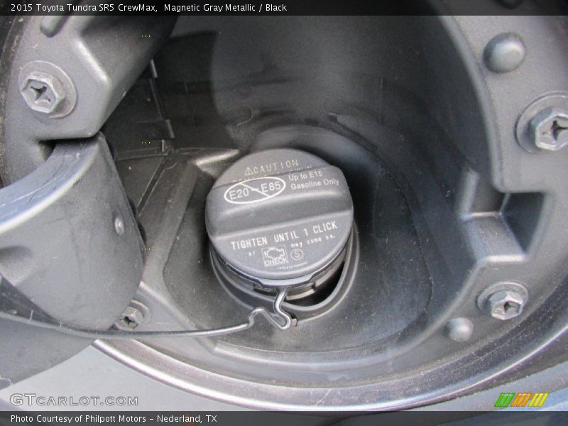 Magnetic Gray Metallic / Black 2015 Toyota Tundra SR5 CrewMax