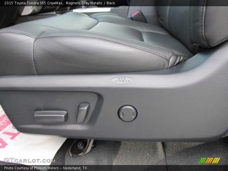 Magnetic Gray Metallic / Black 2015 Toyota Tundra SR5 CrewMax