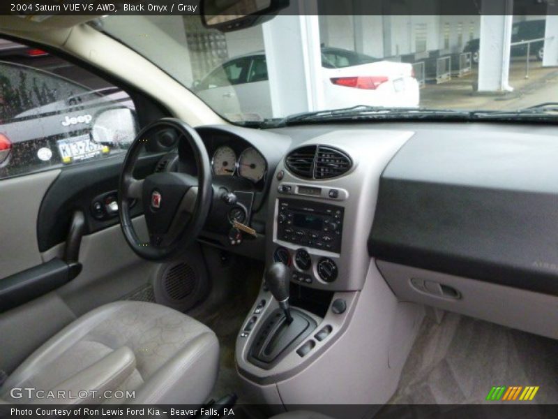 Black Onyx / Gray 2004 Saturn VUE V6 AWD