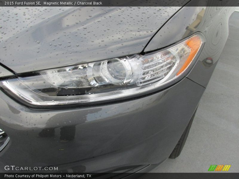 Magnetic Metallic / Charcoal Black 2015 Ford Fusion SE