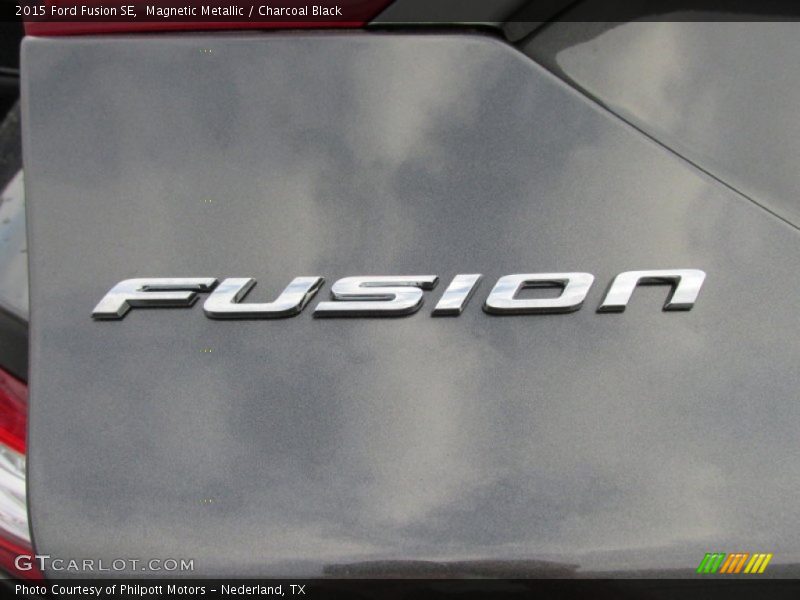 Magnetic Metallic / Charcoal Black 2015 Ford Fusion SE