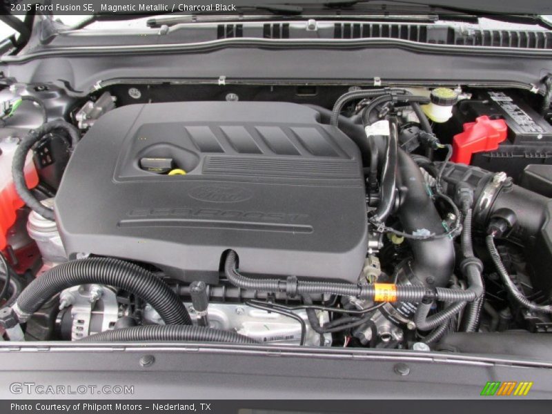 Magnetic Metallic / Charcoal Black 2015 Ford Fusion SE