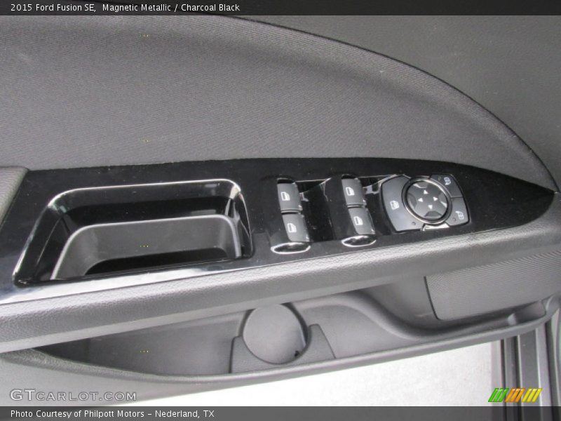 Magnetic Metallic / Charcoal Black 2015 Ford Fusion SE