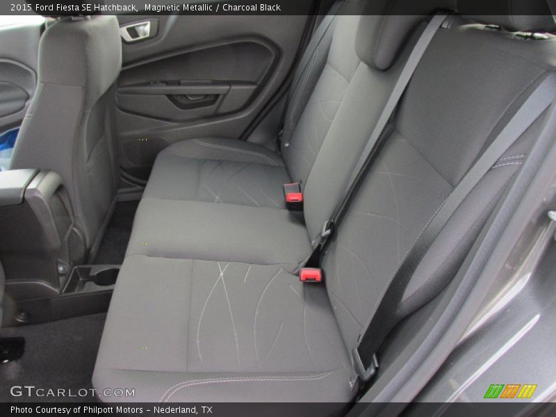 Magnetic Metallic / Charcoal Black 2015 Ford Fiesta SE Hatchback