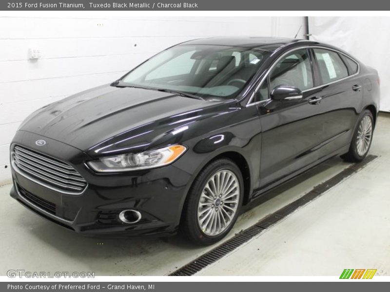 Tuxedo Black Metallic / Charcoal Black 2015 Ford Fusion Titanium