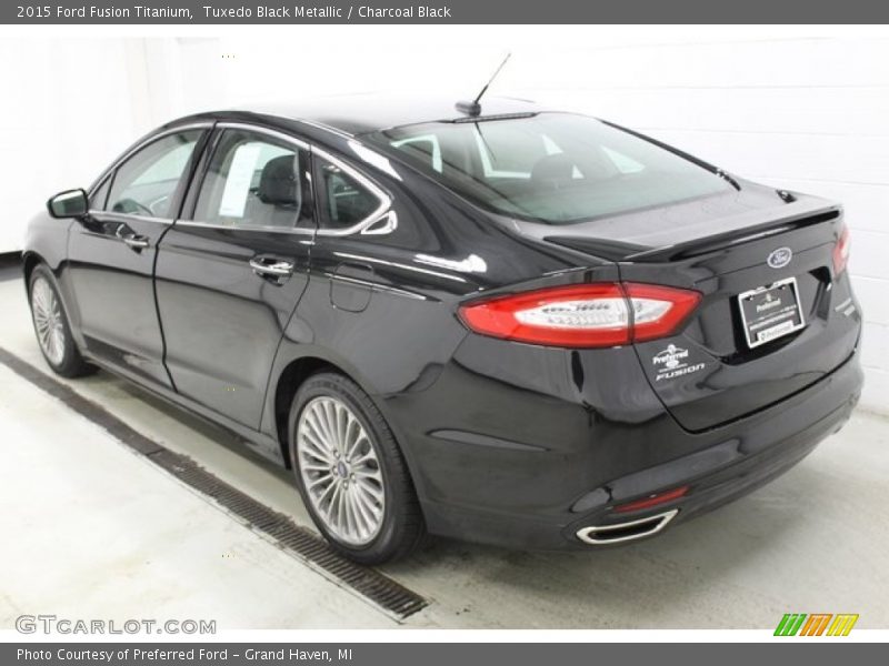 Tuxedo Black Metallic / Charcoal Black 2015 Ford Fusion Titanium