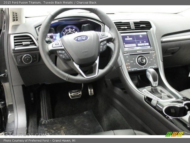 Tuxedo Black Metallic / Charcoal Black 2015 Ford Fusion Titanium