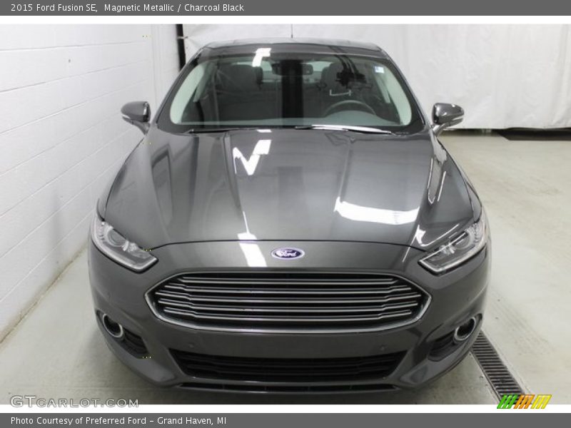 Magnetic Metallic / Charcoal Black 2015 Ford Fusion SE