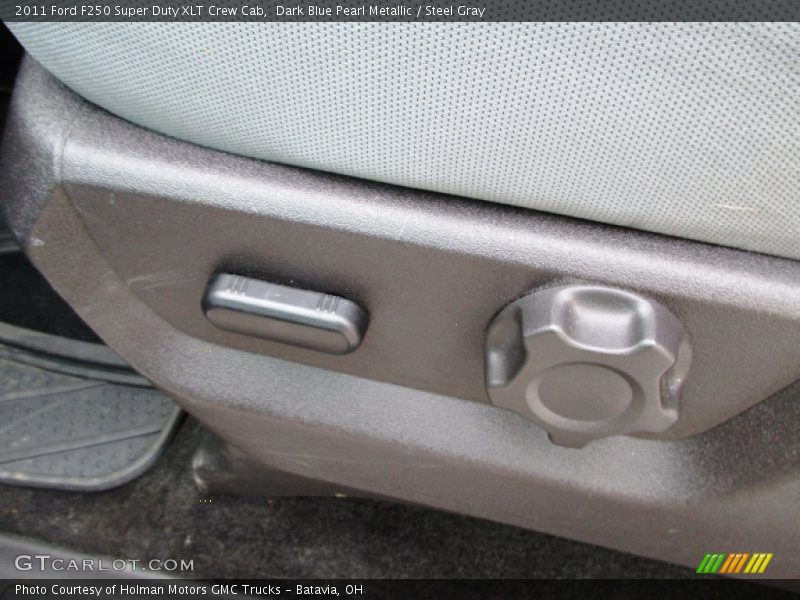 Dark Blue Pearl Metallic / Steel Gray 2011 Ford F250 Super Duty XLT Crew Cab