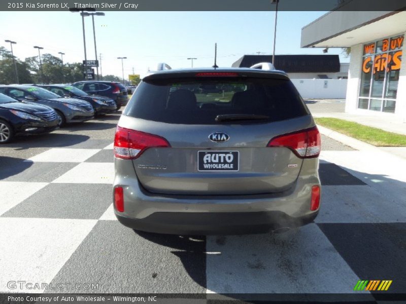 Titanium Silver / Gray 2015 Kia Sorento LX