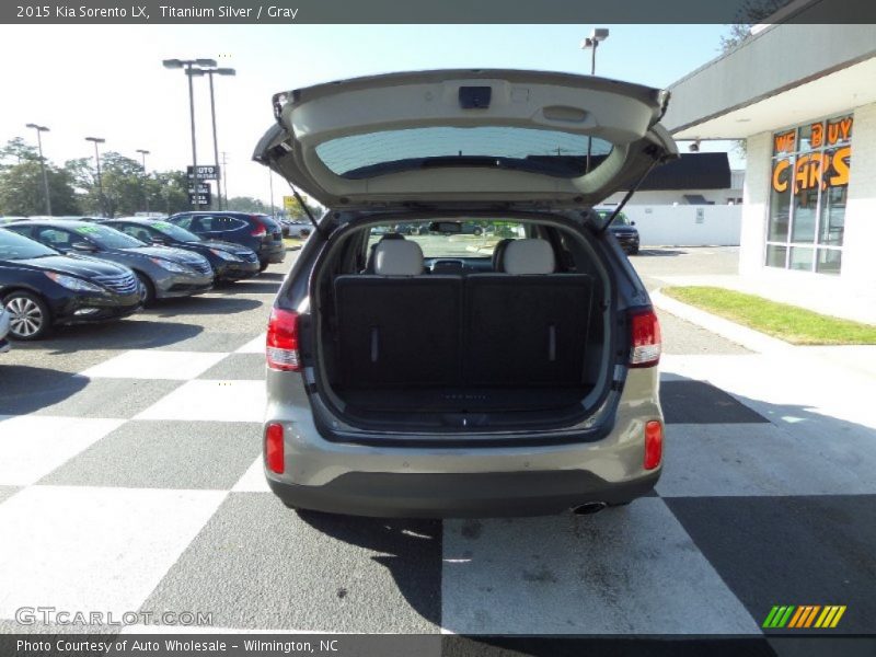 Titanium Silver / Gray 2015 Kia Sorento LX