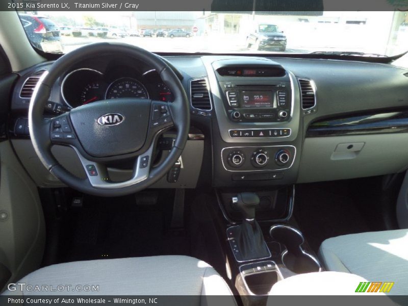 Titanium Silver / Gray 2015 Kia Sorento LX