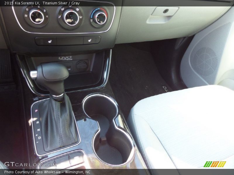 Titanium Silver / Gray 2015 Kia Sorento LX