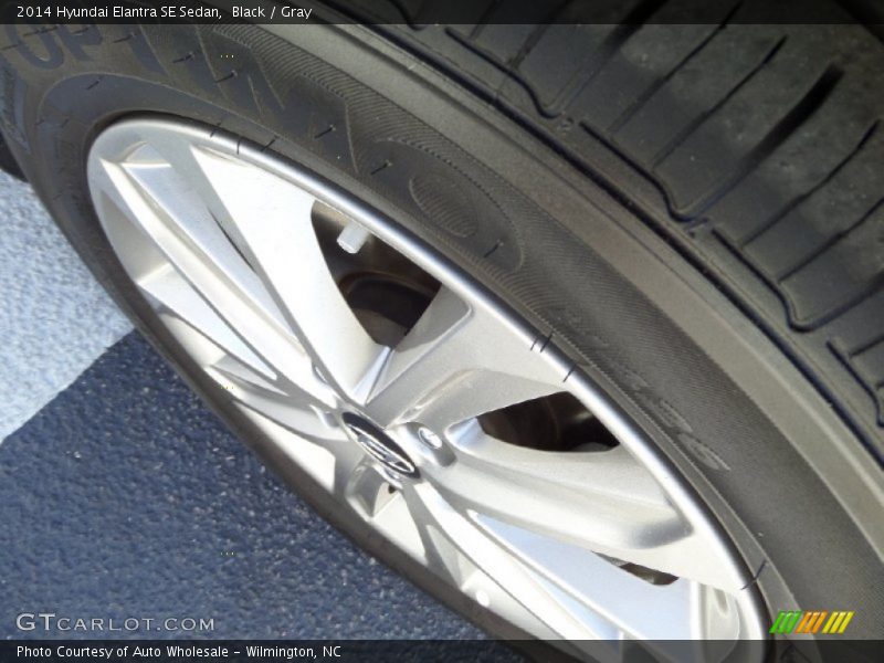 Black / Gray 2014 Hyundai Elantra SE Sedan