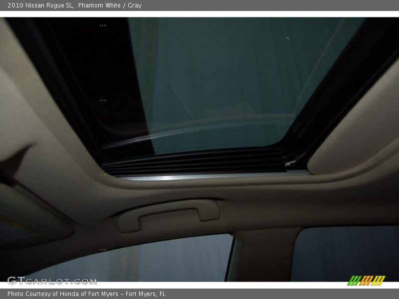 Phantom White / Gray 2010 Nissan Rogue SL