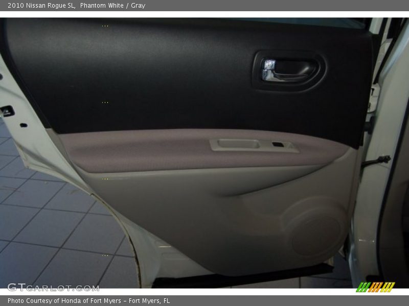 Phantom White / Gray 2010 Nissan Rogue SL