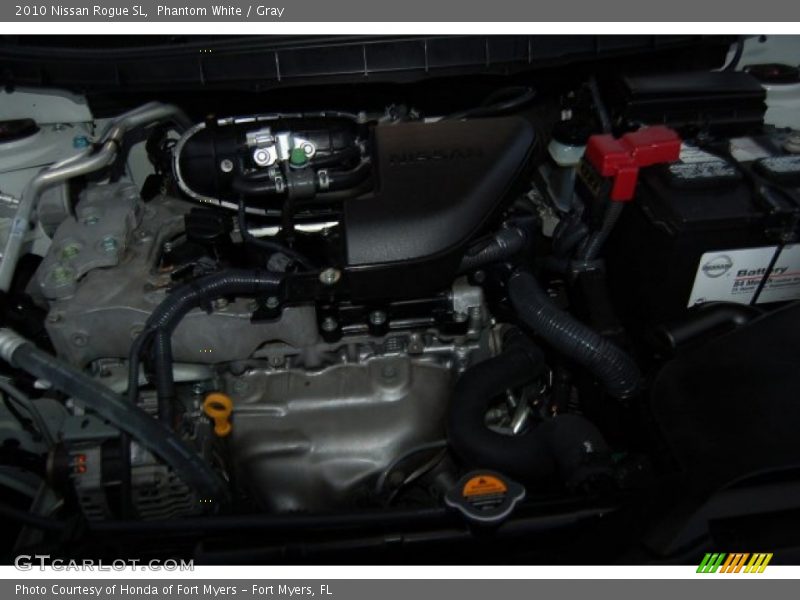 Phantom White / Gray 2010 Nissan Rogue SL