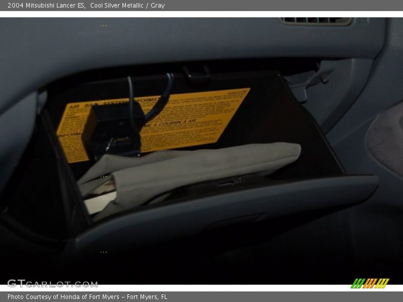 Cool Silver Metallic / Gray 2004 Mitsubishi Lancer ES