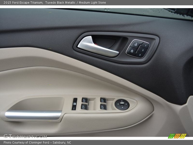 Tuxedo Black Metallic / Medium Light Stone 2015 Ford Escape Titanium