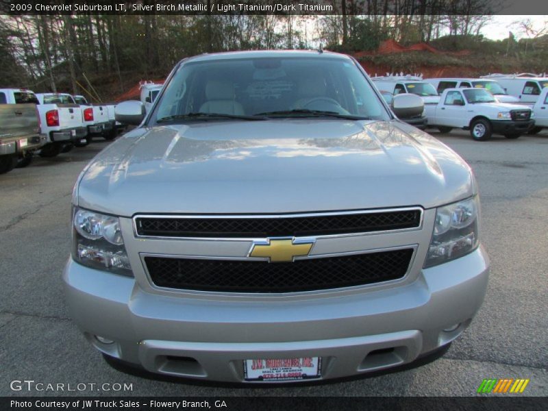 Silver Birch Metallic / Light Titanium/Dark Titanium 2009 Chevrolet Suburban LT