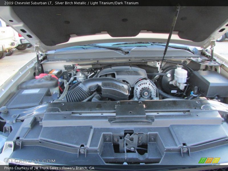 Silver Birch Metallic / Light Titanium/Dark Titanium 2009 Chevrolet Suburban LT