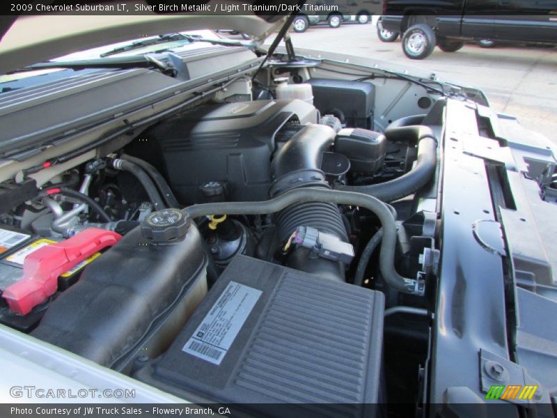 Silver Birch Metallic / Light Titanium/Dark Titanium 2009 Chevrolet Suburban LT