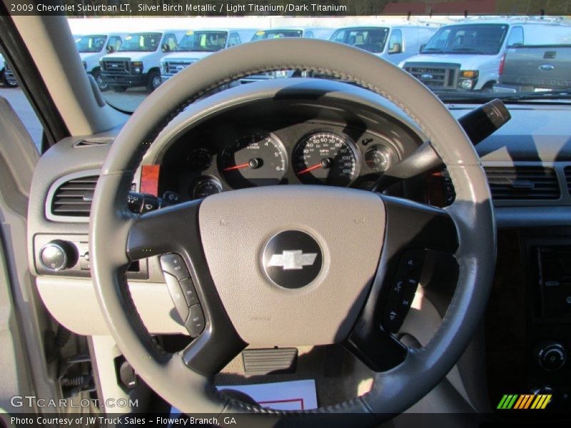 Silver Birch Metallic / Light Titanium/Dark Titanium 2009 Chevrolet Suburban LT