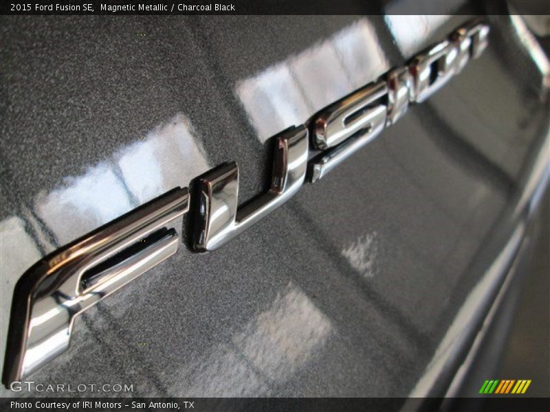 Magnetic Metallic / Charcoal Black 2015 Ford Fusion SE
