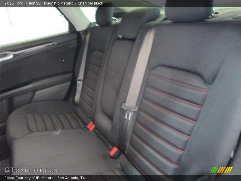 Magnetic Metallic / Charcoal Black 2015 Ford Fusion SE