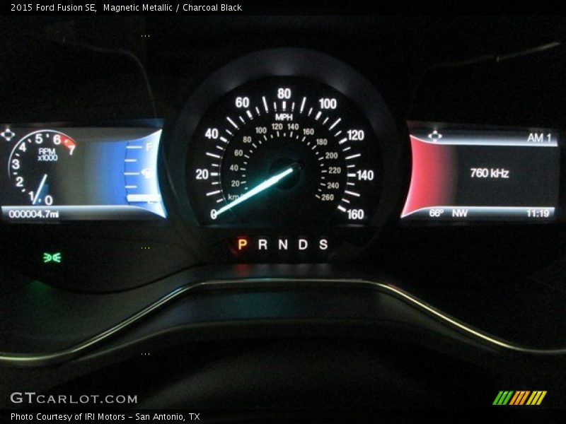 Magnetic Metallic / Charcoal Black 2015 Ford Fusion SE