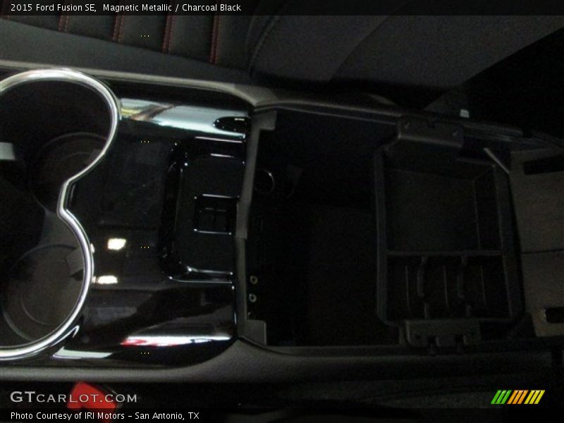 Magnetic Metallic / Charcoal Black 2015 Ford Fusion SE