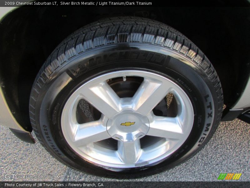 Silver Birch Metallic / Light Titanium/Dark Titanium 2009 Chevrolet Suburban LT