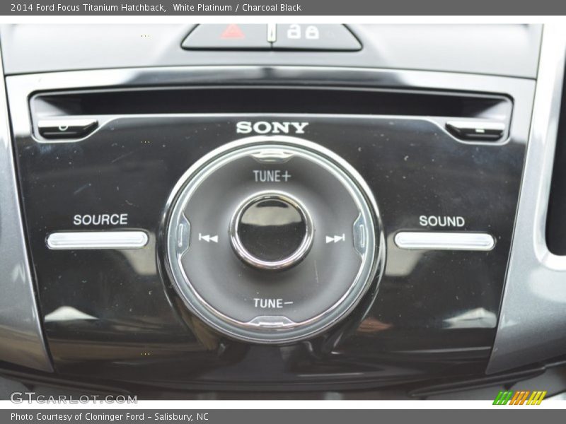 White Platinum / Charcoal Black 2014 Ford Focus Titanium Hatchback