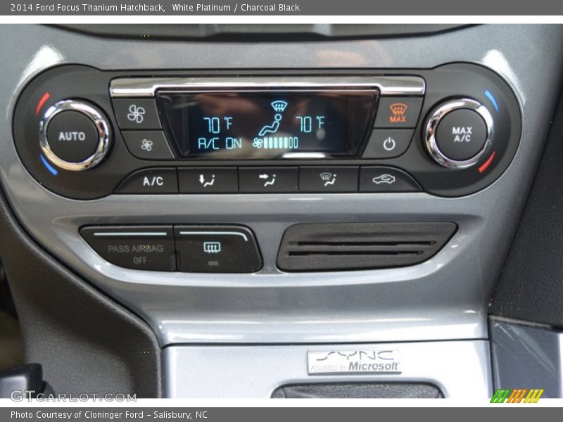 White Platinum / Charcoal Black 2014 Ford Focus Titanium Hatchback