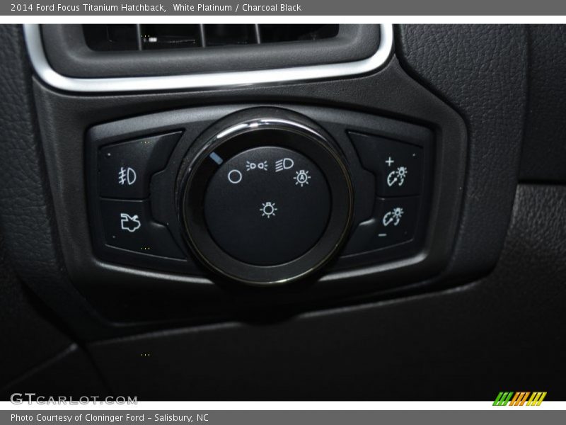 White Platinum / Charcoal Black 2014 Ford Focus Titanium Hatchback