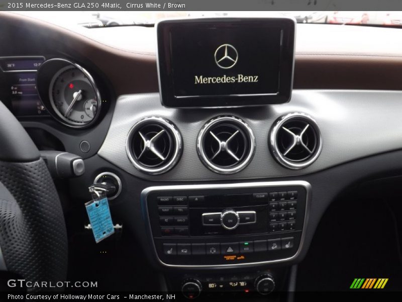 Cirrus White / Brown 2015 Mercedes-Benz GLA 250 4Matic