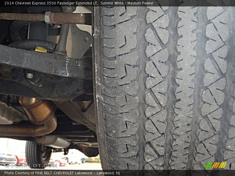 Summit White / Medium Pewter 2014 Chevrolet Express 3500 Passenger Extended LT