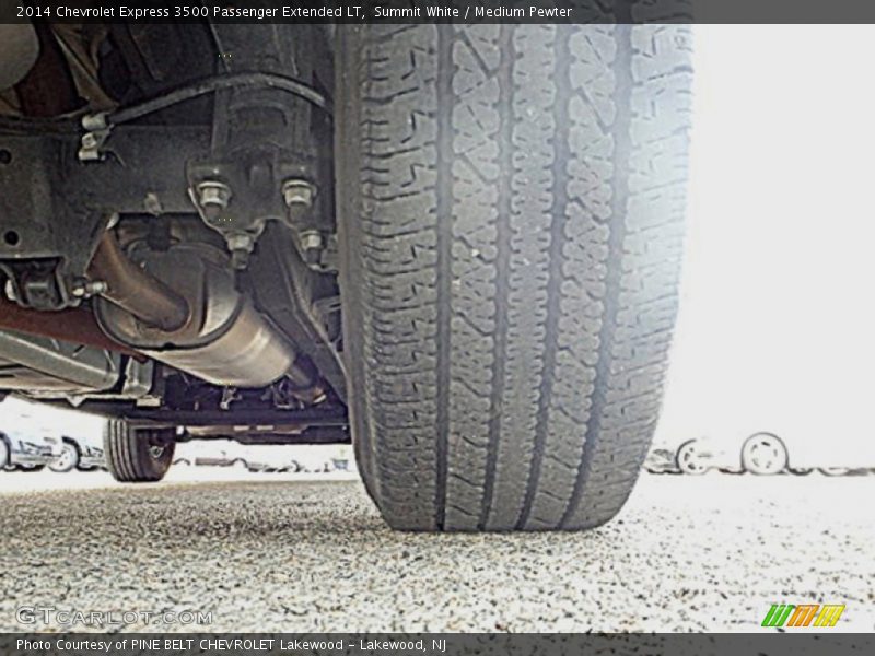 Summit White / Medium Pewter 2014 Chevrolet Express 3500 Passenger Extended LT