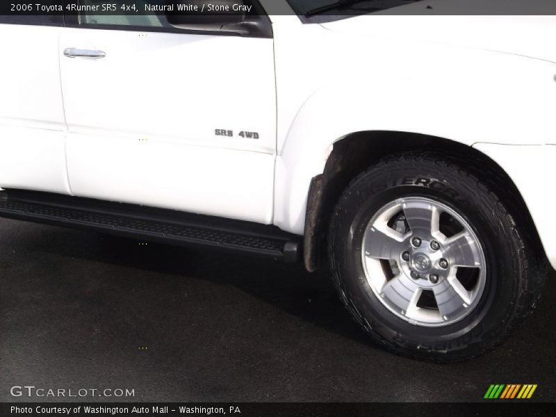 Natural White / Stone Gray 2006 Toyota 4Runner SR5 4x4