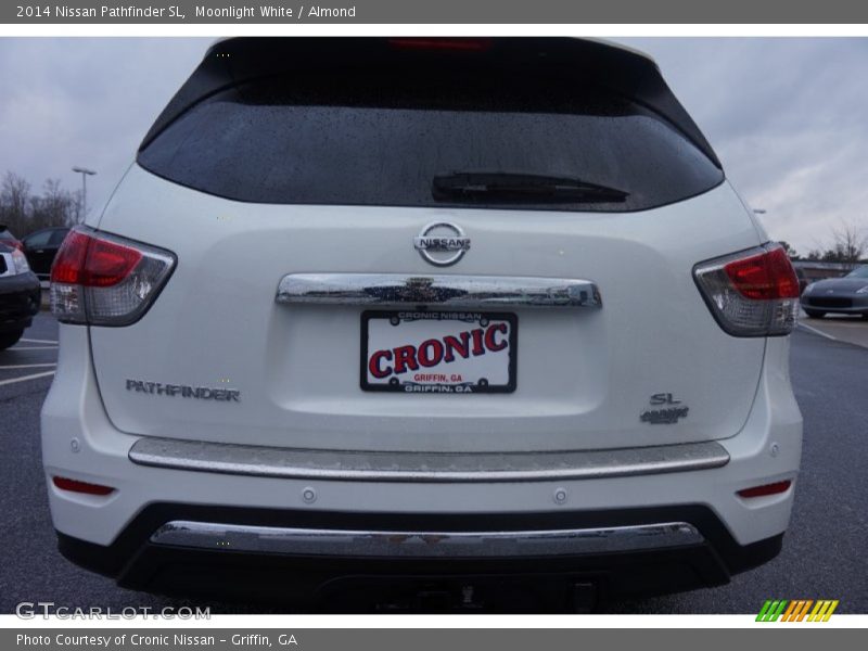 Moonlight White / Almond 2014 Nissan Pathfinder SL