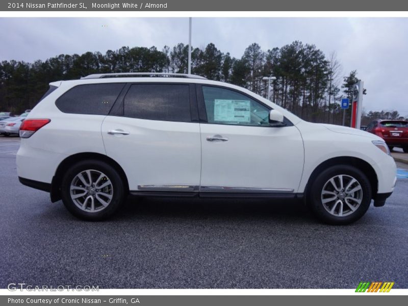Moonlight White / Almond 2014 Nissan Pathfinder SL