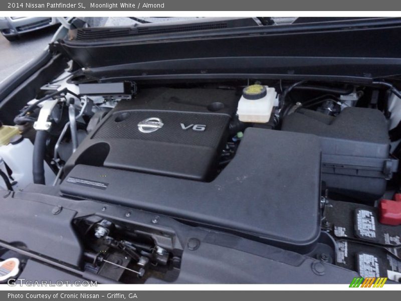Moonlight White / Almond 2014 Nissan Pathfinder SL