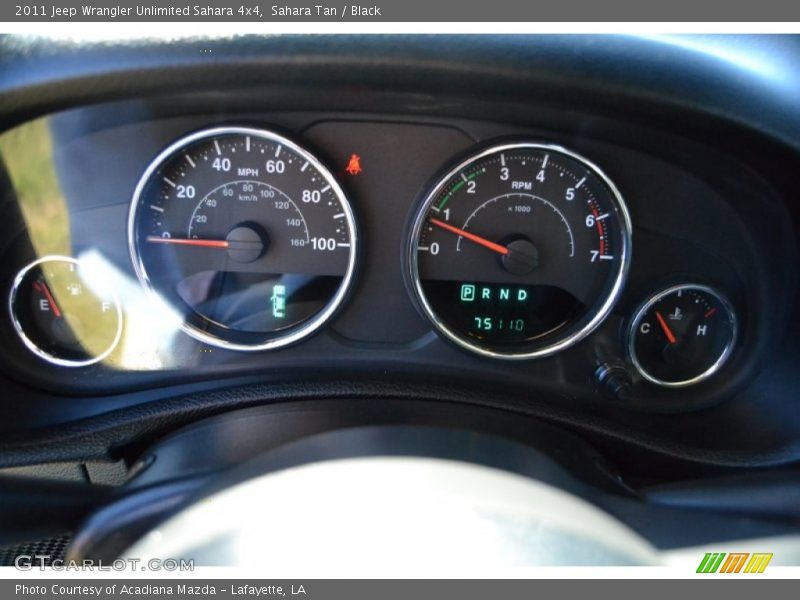 Sahara Tan / Black 2011 Jeep Wrangler Unlimited Sahara 4x4