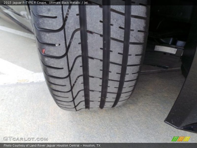 Ultimate Black Metallic / Jet 2015 Jaguar F-TYPE R Coupe