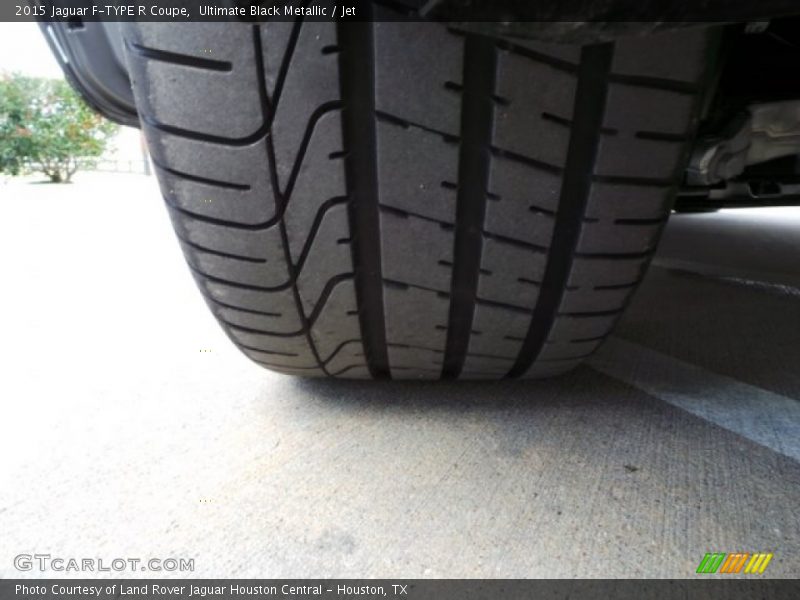 Ultimate Black Metallic / Jet 2015 Jaguar F-TYPE R Coupe