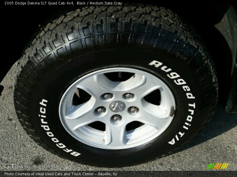 Black / Medium Slate Gray 2005 Dodge Dakota SLT Quad Cab 4x4