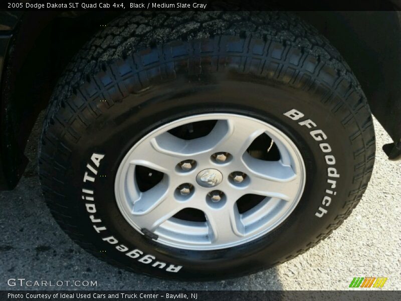 Black / Medium Slate Gray 2005 Dodge Dakota SLT Quad Cab 4x4