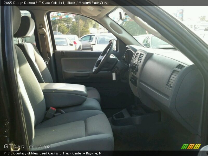 Black / Medium Slate Gray 2005 Dodge Dakota SLT Quad Cab 4x4